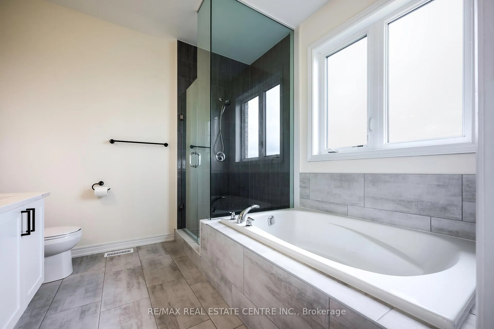 Photo 40 of 632 McMullen Street, Shelburne — HOMEH