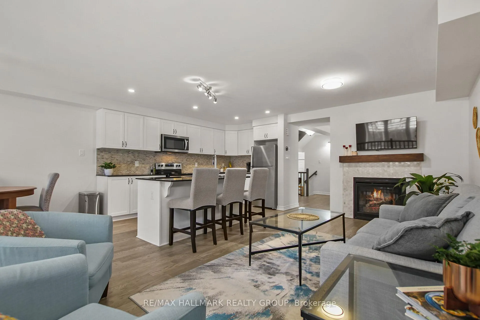 Photo 11 of 501 Parade Drive, Ottawa, Stittsville (South) — HOMEH