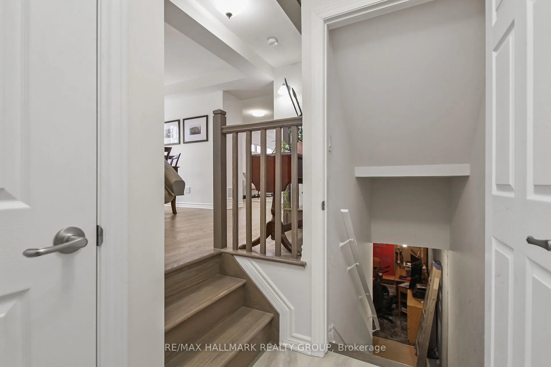 Photo 23 of 501 Parade Drive, Ottawa, Stittsville (South) — HOMEH