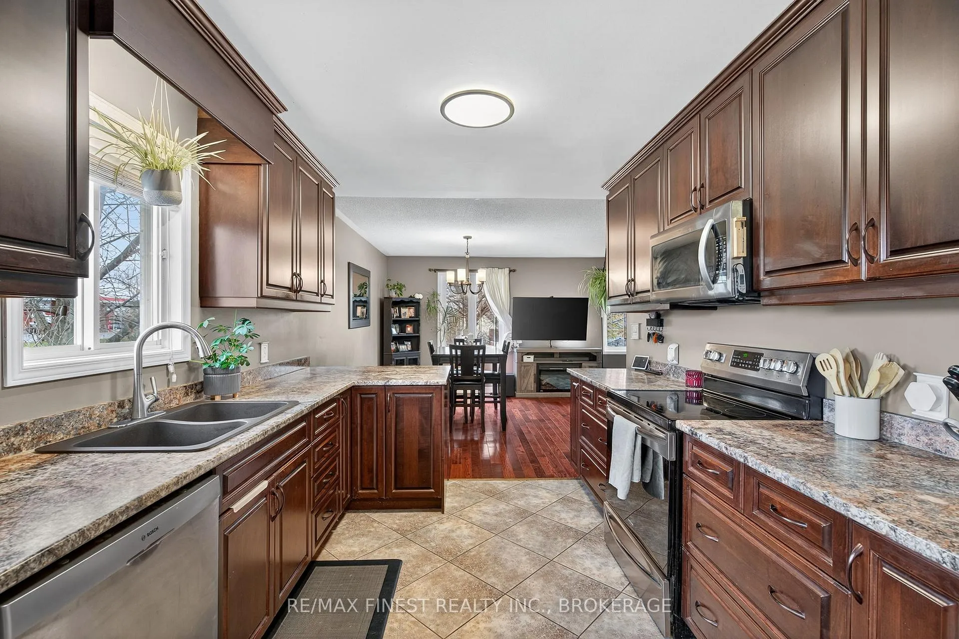 Photo 3 of 1 Heritage Drive, Loyalist, Bath — HOMEH