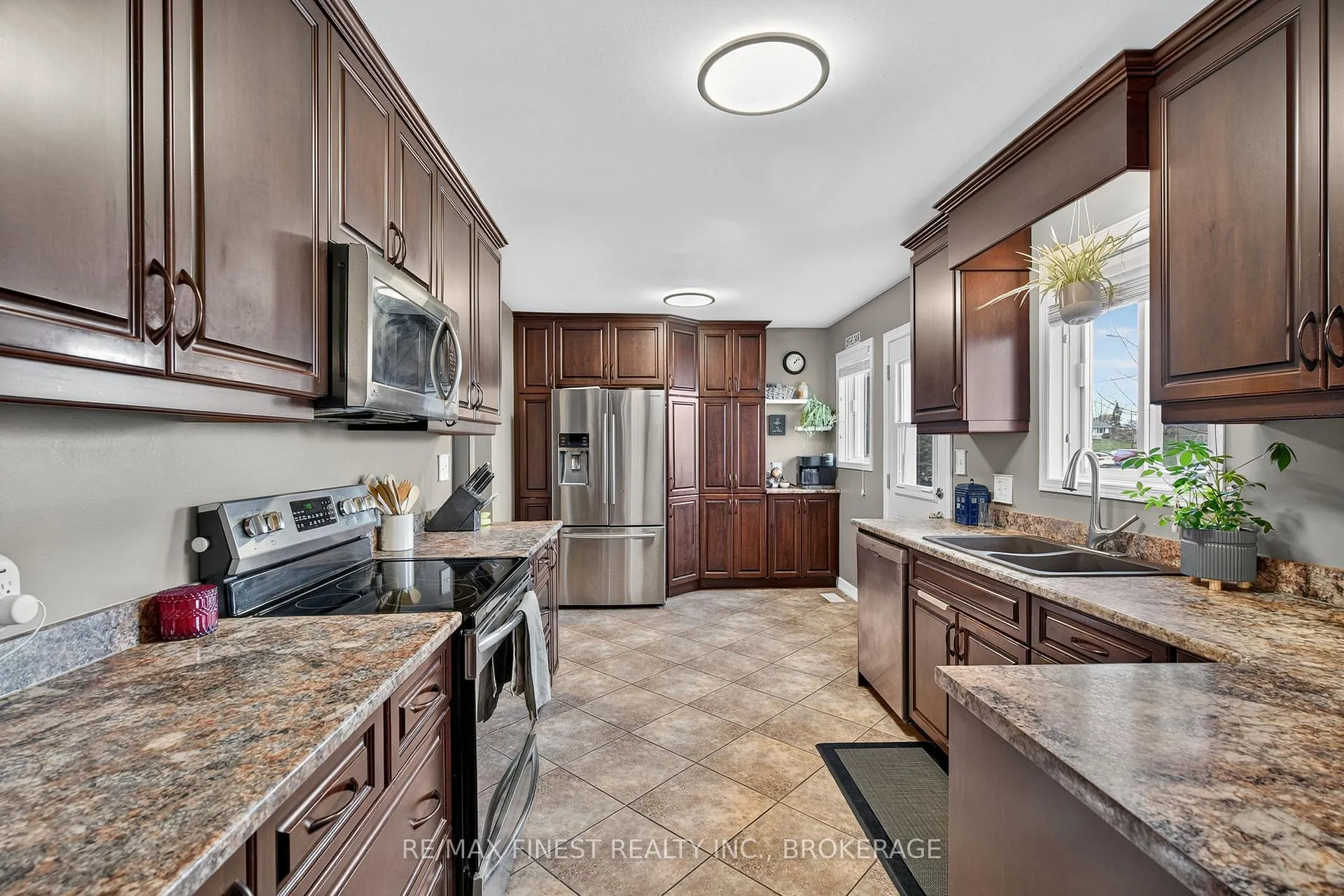 Photo 4 of 1 Heritage Drive, Loyalist, Bath — HOMEH