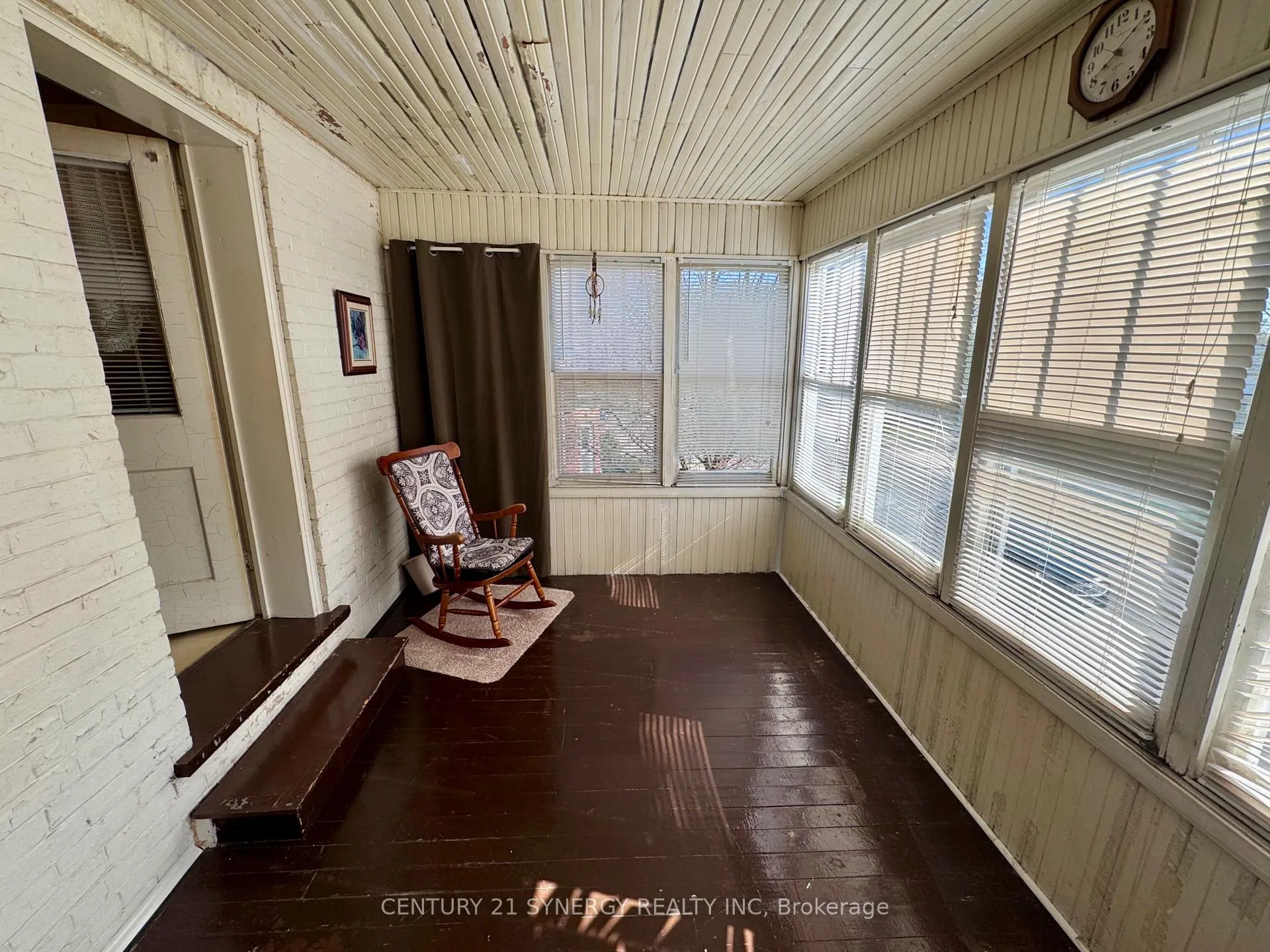 Photo 15 of 86 Brockville Street, Smiths Falls — HOMEH