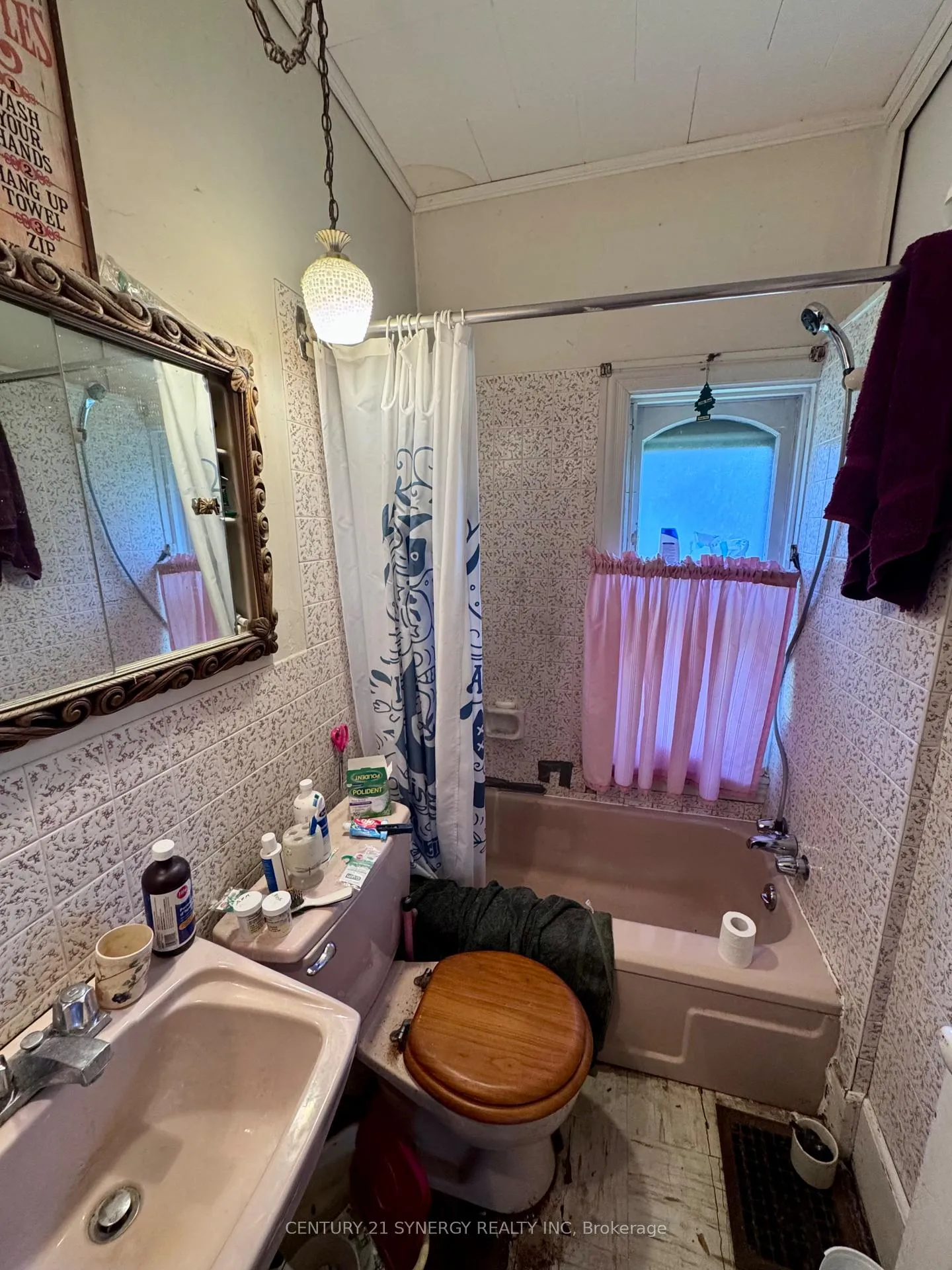 Photo 24 of 86 Brockville Street, Smiths Falls — HOMEH