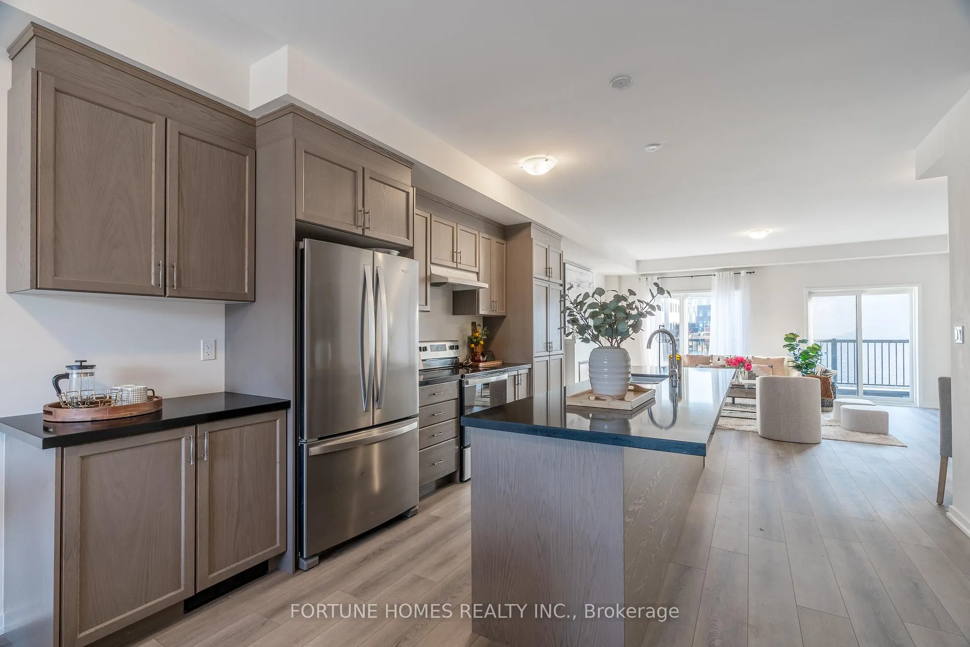 Photo 14 of 144 Landsbridge Street, Caledon, Bolton East — HOMEH