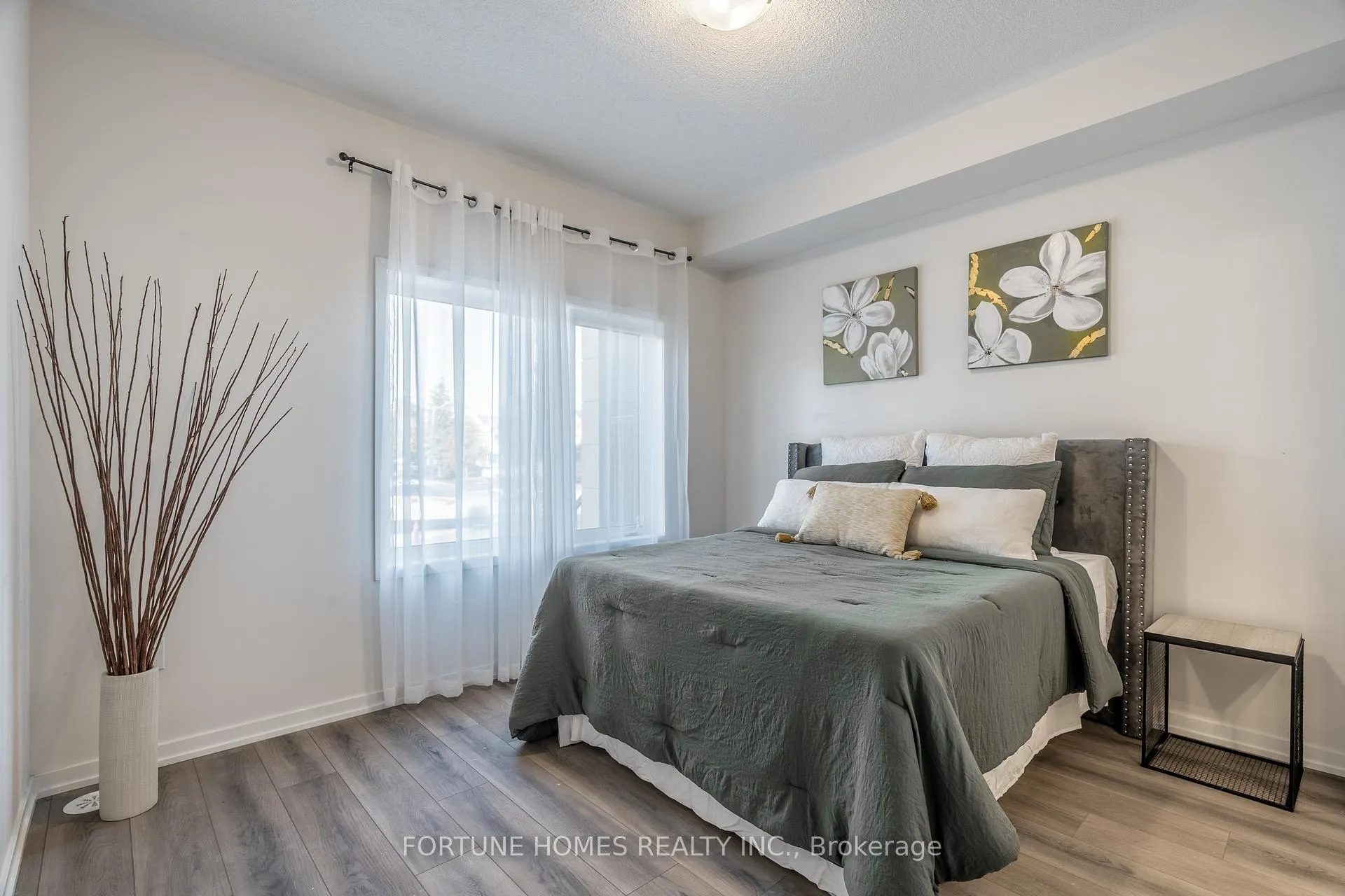 Photo 24 of 144 Landsbridge Street, Caledon, Bolton East — HOMEH