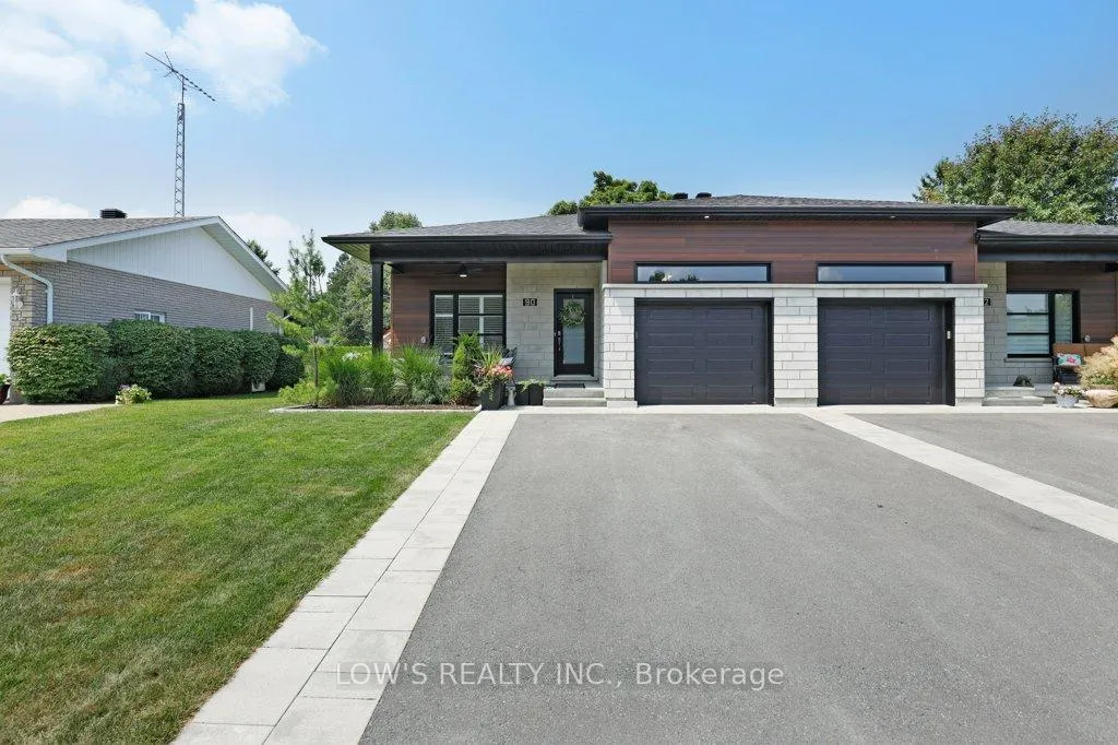 Photo 1 of 90 Home Avenue, Champlain, Vankleek Hill — HOMEH