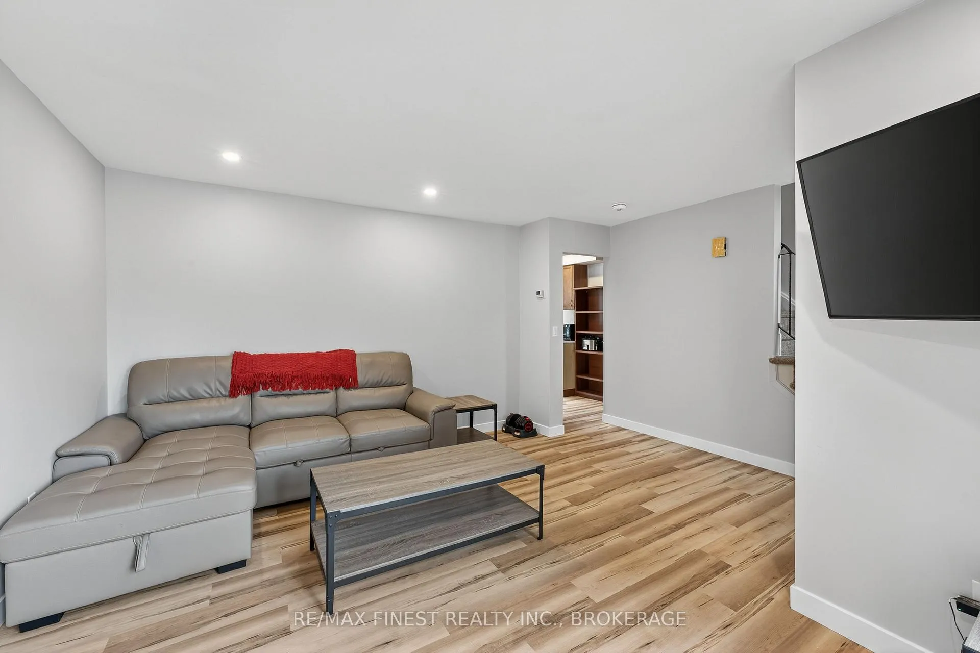Photo 6 of 937 Purcell Crescent, Kingston, North of Taylor-Kidd Blvd — HOMEH