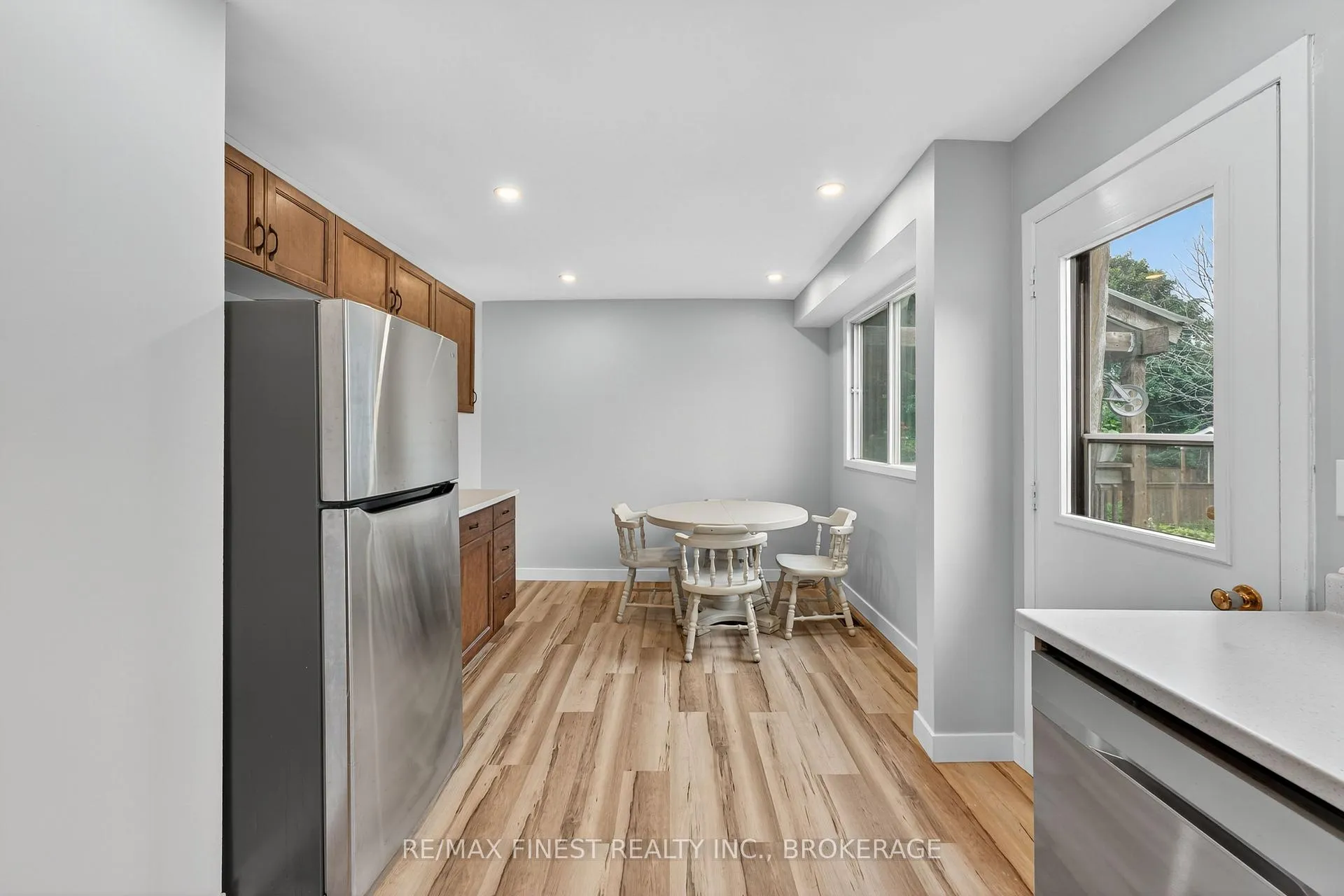 Photo 8 of 937 Purcell Crescent, Kingston, North of Taylor-Kidd Blvd — HOMEH