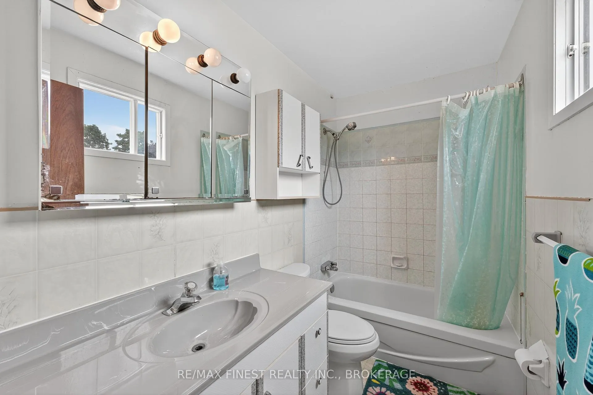 Photo 12 of 937 Purcell Crescent, Kingston, North of Taylor-Kidd Blvd — HOMEH