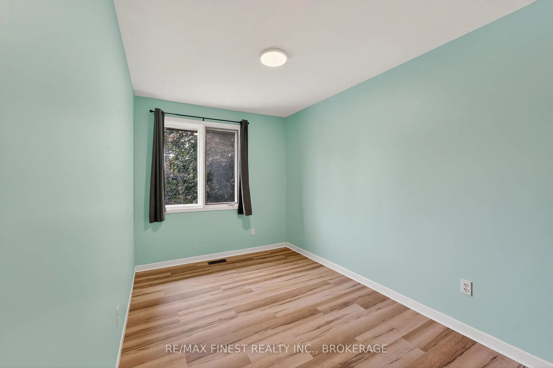 Photo 17 of 937 Purcell Crescent, Kingston, North of Taylor-Kidd Blvd — HOMEH