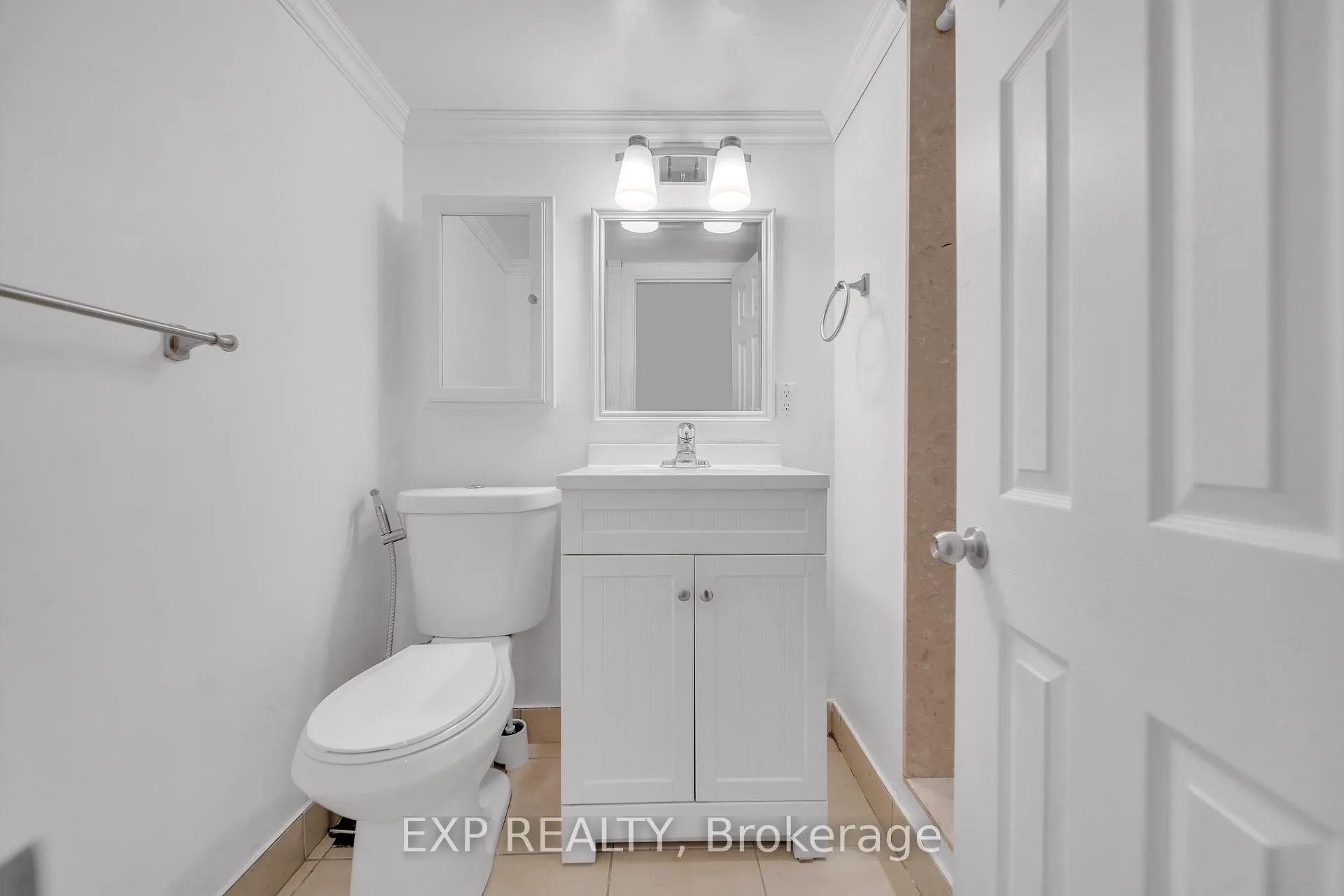 Photo 23 of 137 Smales Drive, Ajax, Central — HOMEH