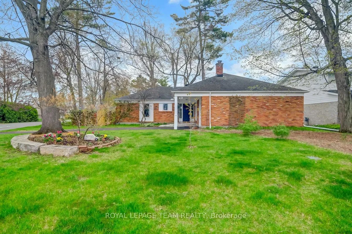 Photo 2 of 79 Parkland Crescent, Ottawa, Arlington Woods — HOMEH
