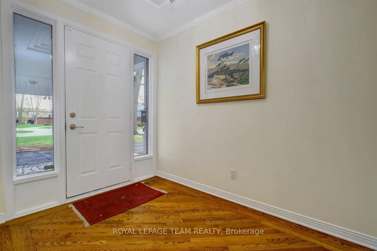 Photo 6 of 79 Parkland Crescent, Ottawa, Arlington Woods — HOMEH