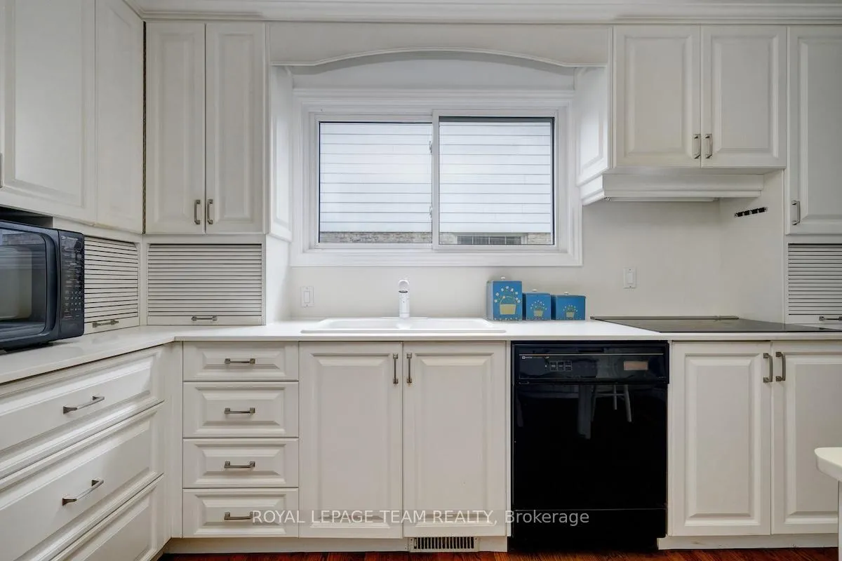 Photo 15 of 79 Parkland Crescent, Ottawa, Arlington Woods — HOMEH
