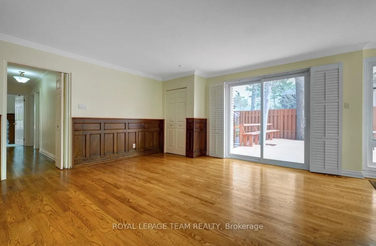 Photo 19 of 79 Parkland Crescent, Ottawa, Arlington Woods — HOMEH