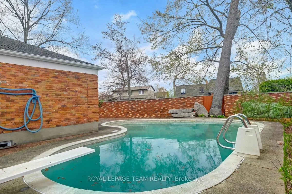 Photo 40 of 79 Parkland Crescent, Ottawa, Arlington Woods — HOMEH