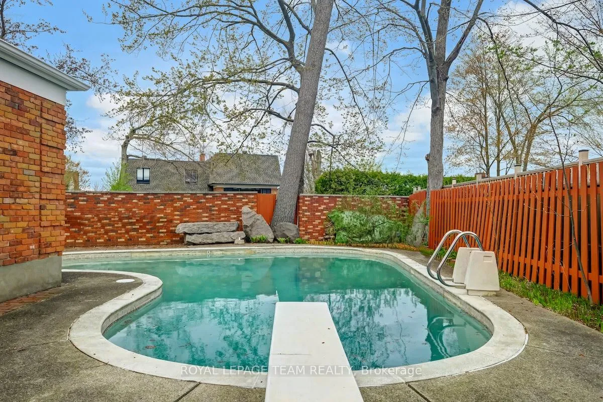 Photo 42 of 79 Parkland Crescent, Ottawa, Arlington Woods — HOMEH