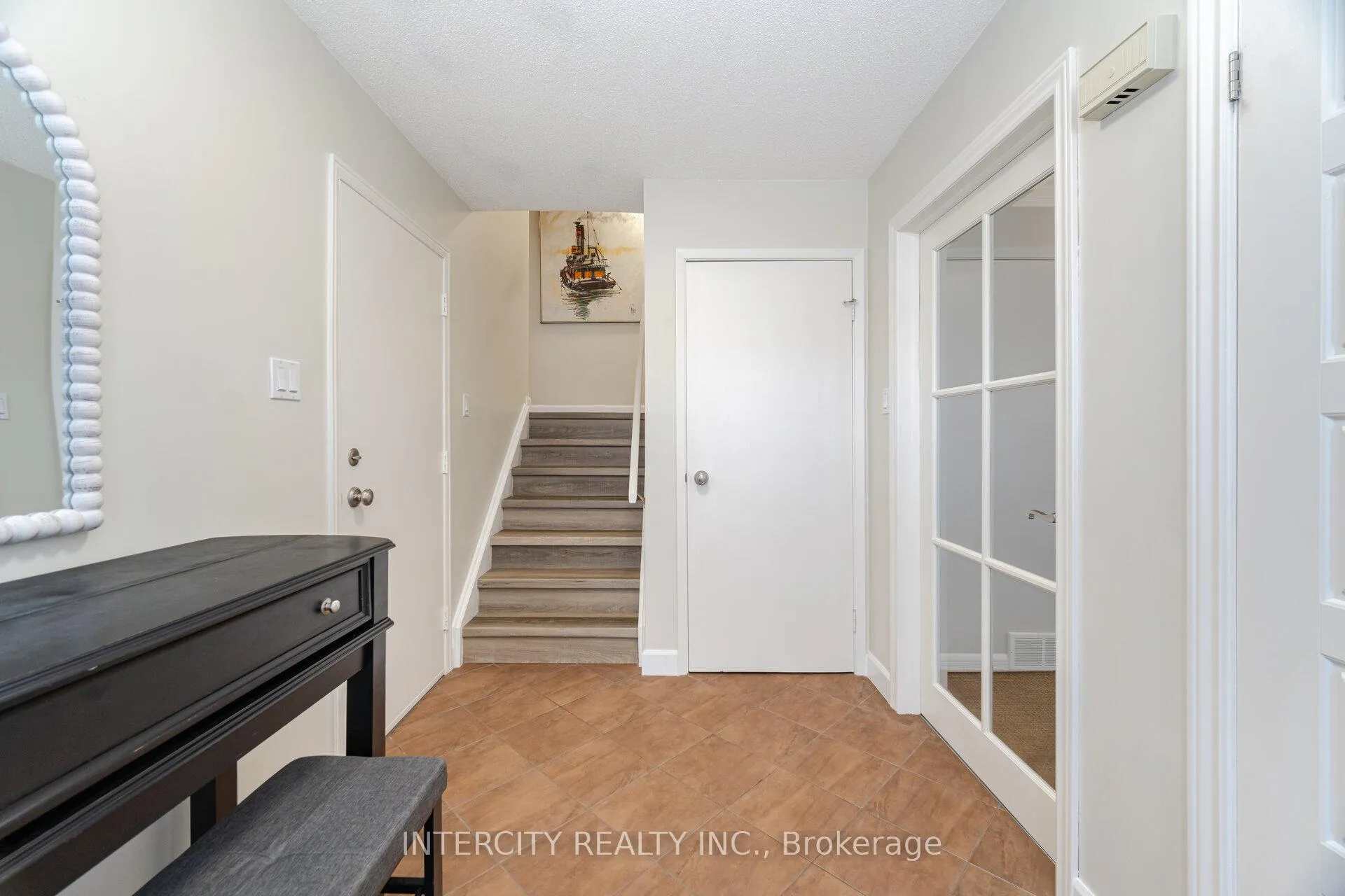 Photo 6 of 35 Lower Canada Crescent, Kitchener — HOMEH