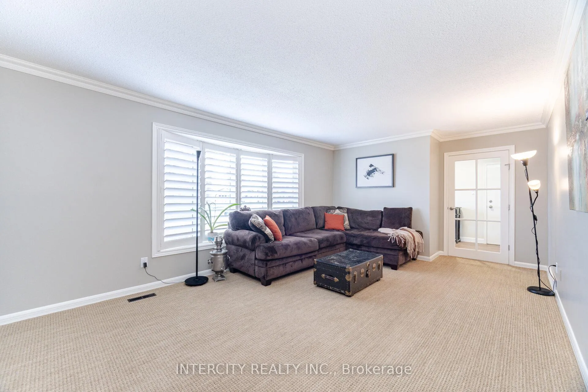 Photo 8 of 35 Lower Canada Crescent, Kitchener — HOMEH