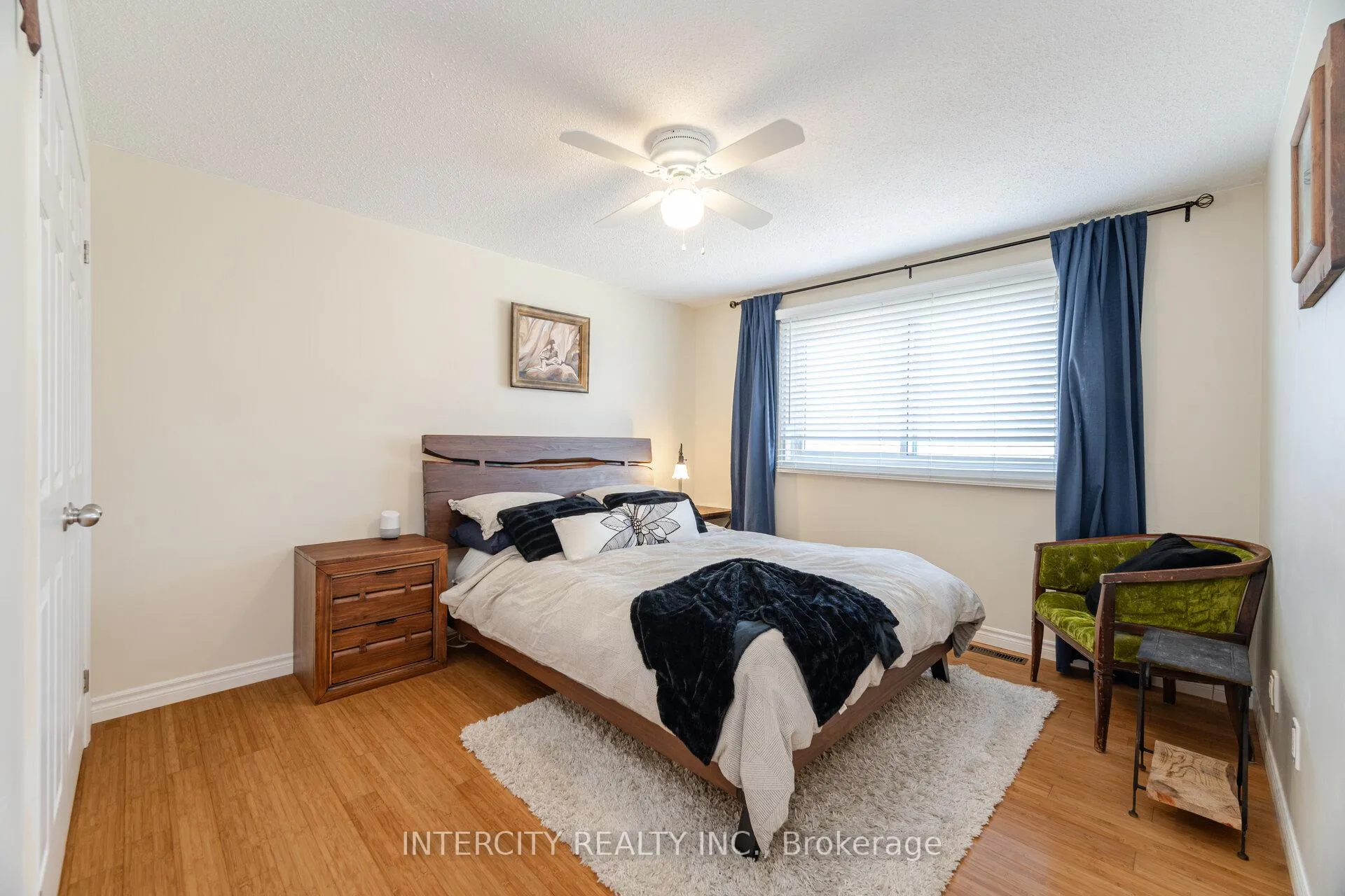 Photo 28 of 35 Lower Canada Crescent, Kitchener — HOMEH