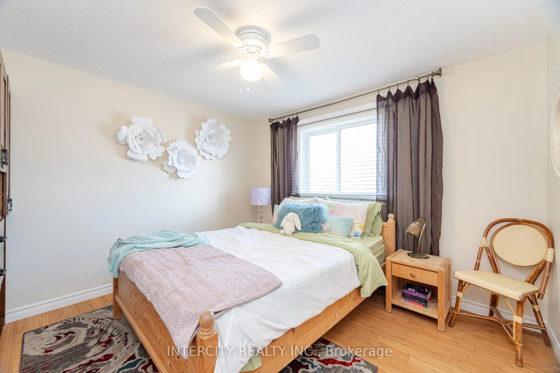 Photo 30 of 35 Lower Canada Crescent, Kitchener — HOMEH