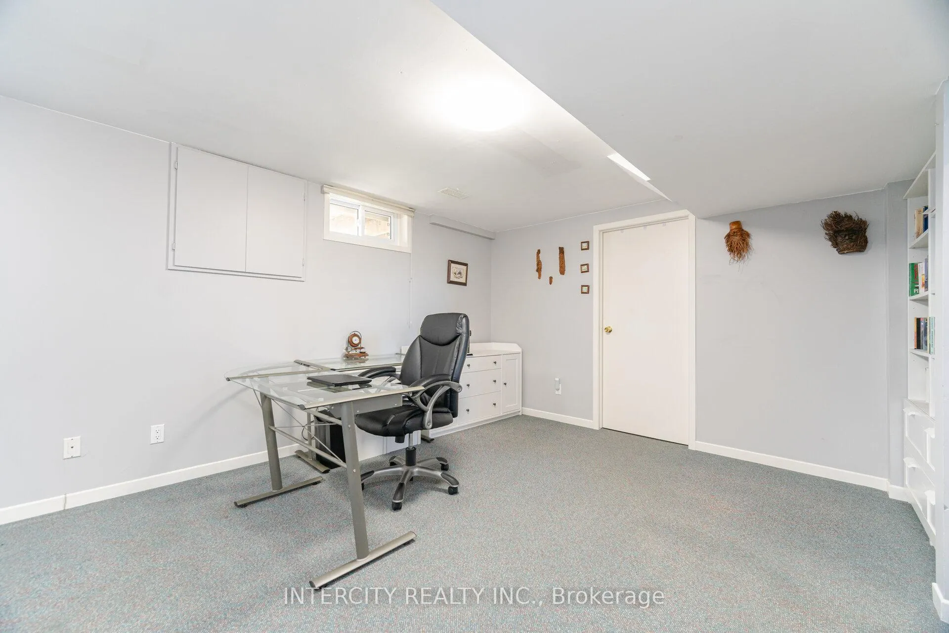Photo 36 of 35 Lower Canada Crescent, Kitchener — HOMEH