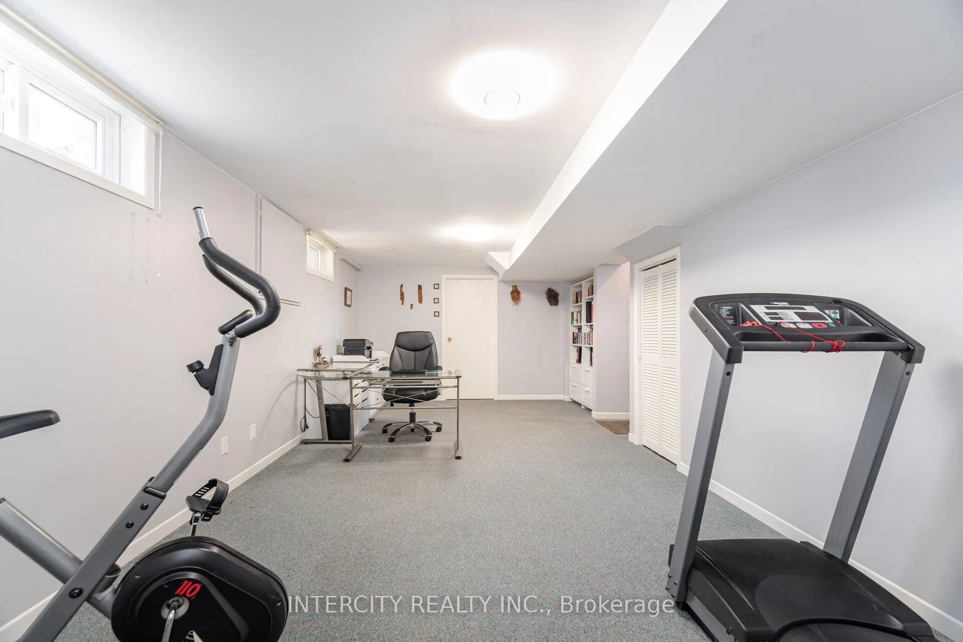 Photo 39 of 35 Lower Canada Crescent, Kitchener — HOMEH