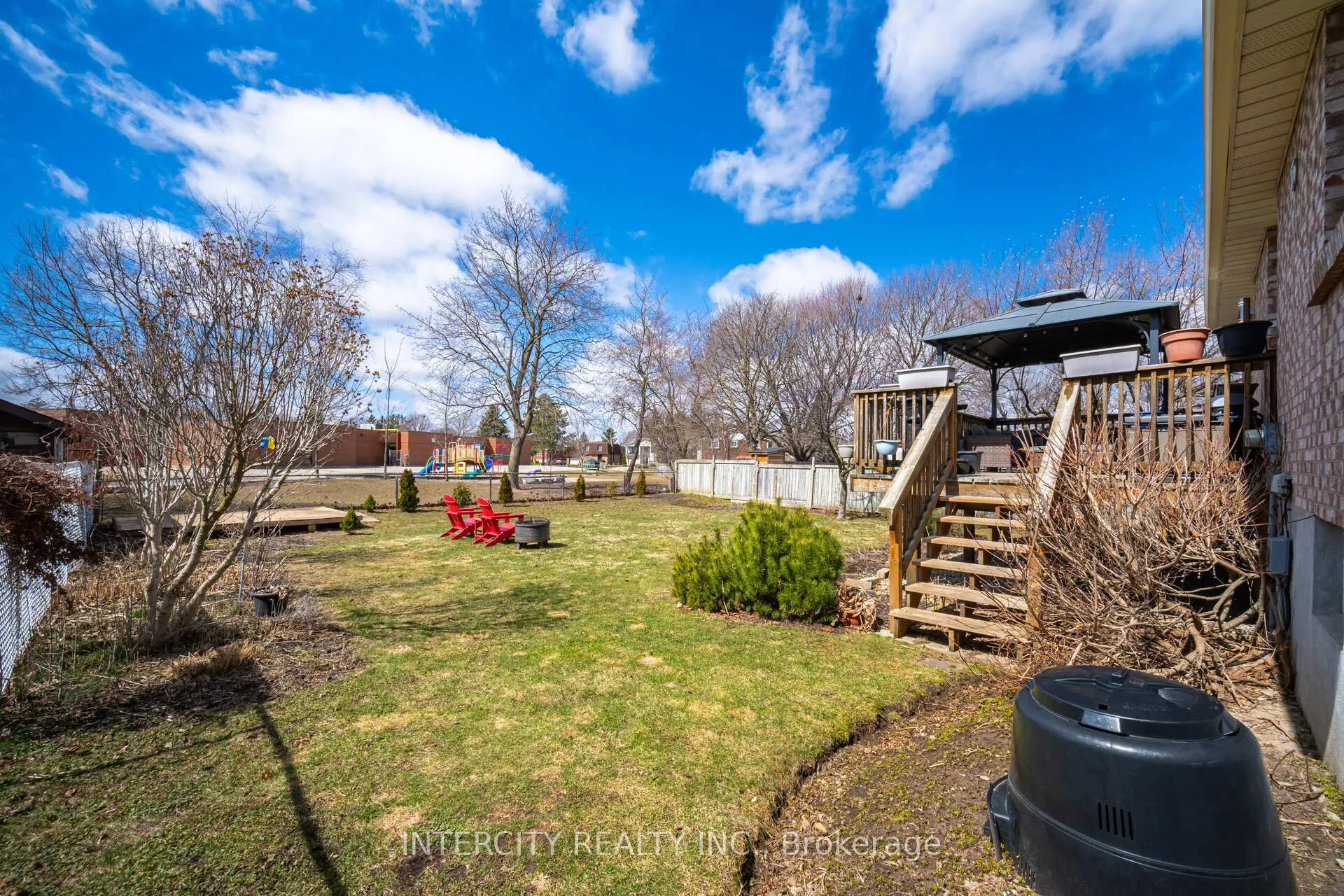 Photo 44 of 35 Lower Canada Crescent, Kitchener — HOMEH