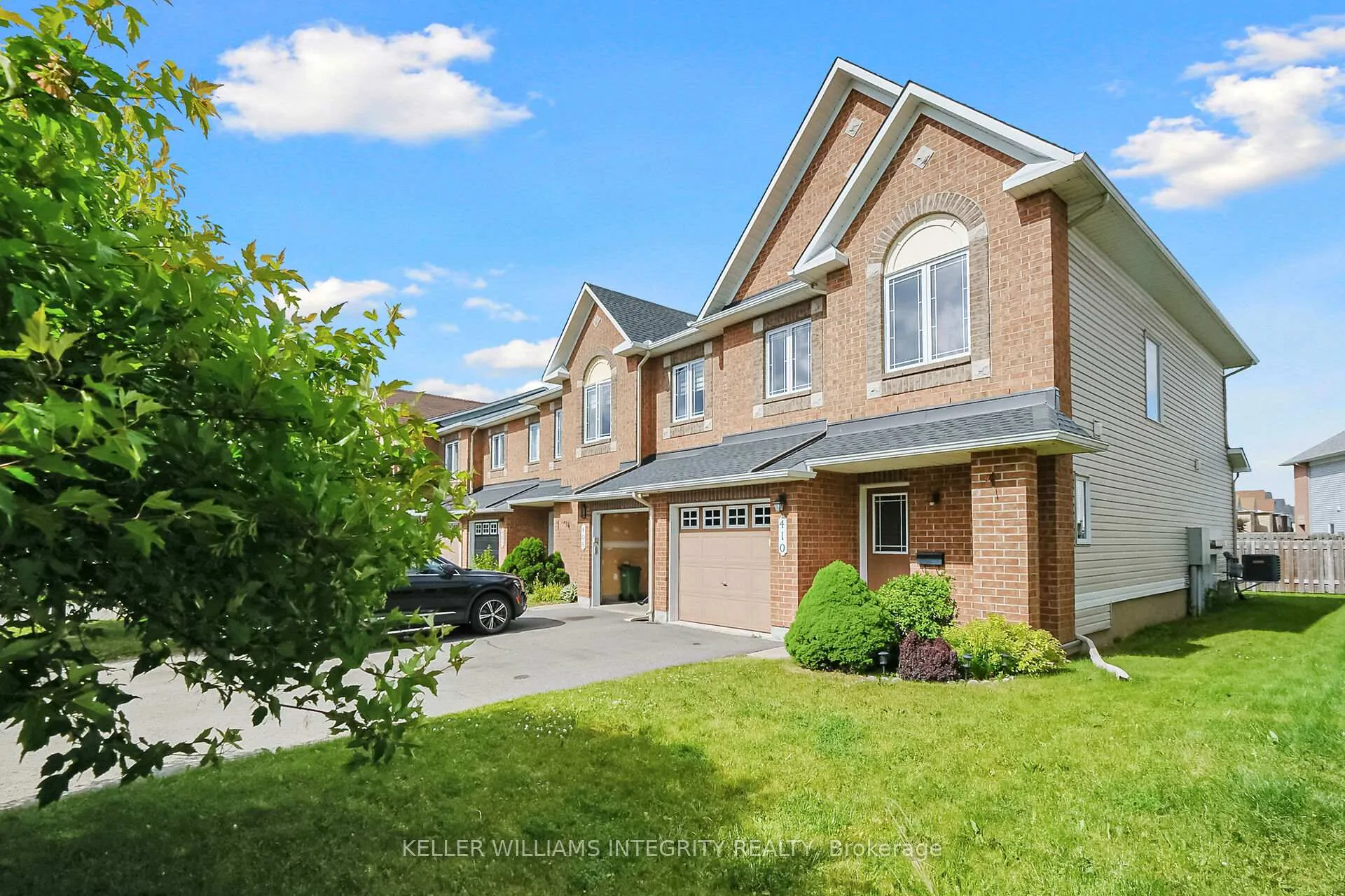 Photo 2 of 410 Sparkman Avenue, Ottawa, Avalon East — HOMEH