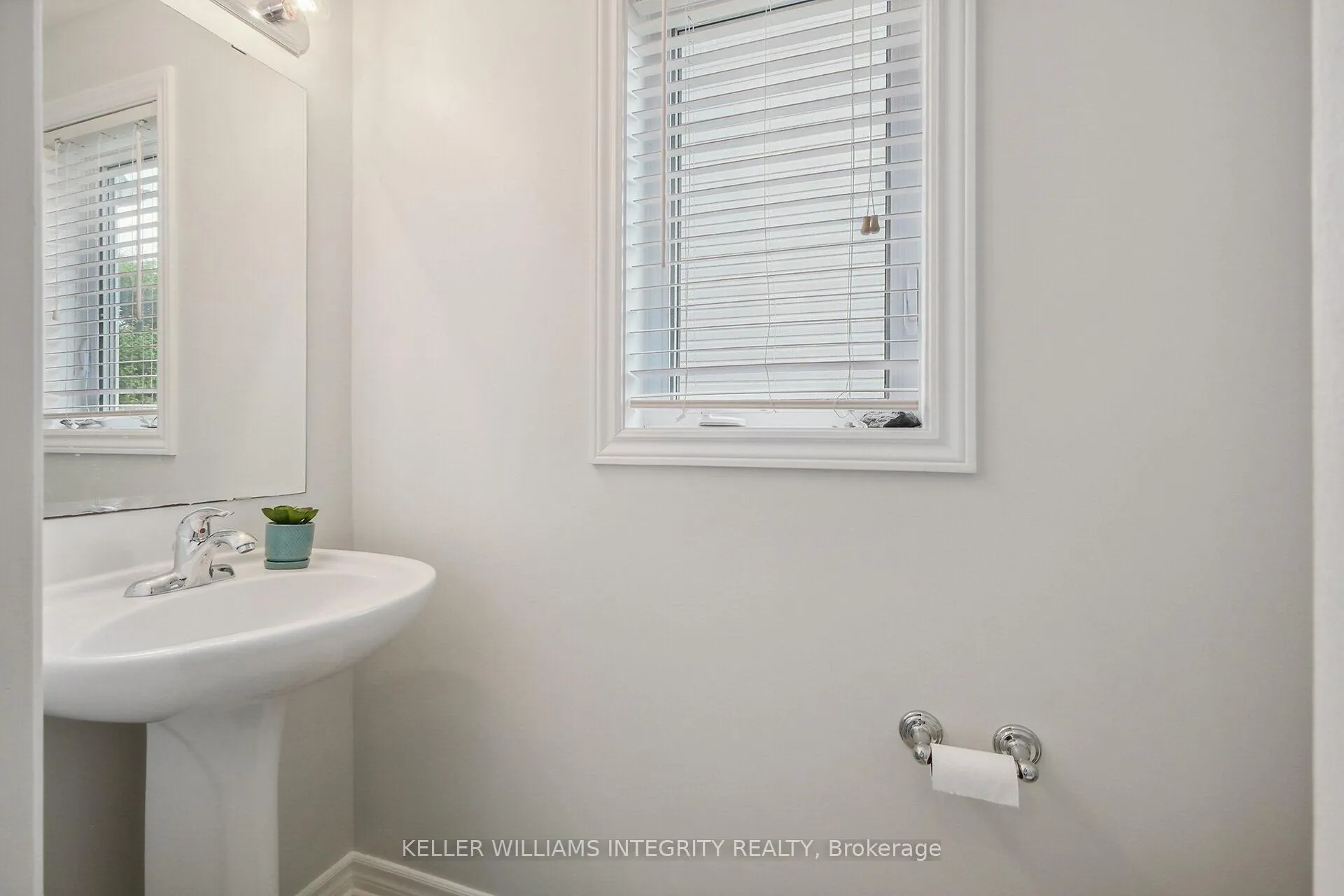 Photo 6 of 410 Sparkman Avenue, Ottawa, Avalon East — HOMEH