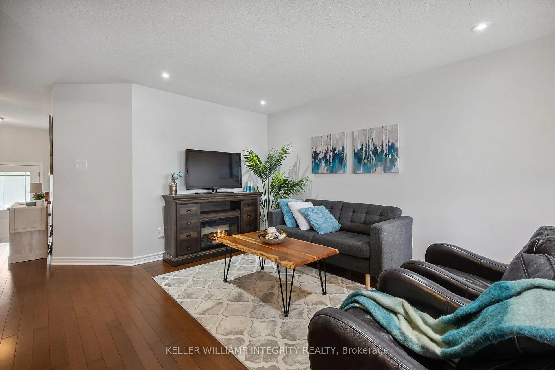 Photo 10 of 410 Sparkman Avenue, Ottawa, Avalon East — HOMEH