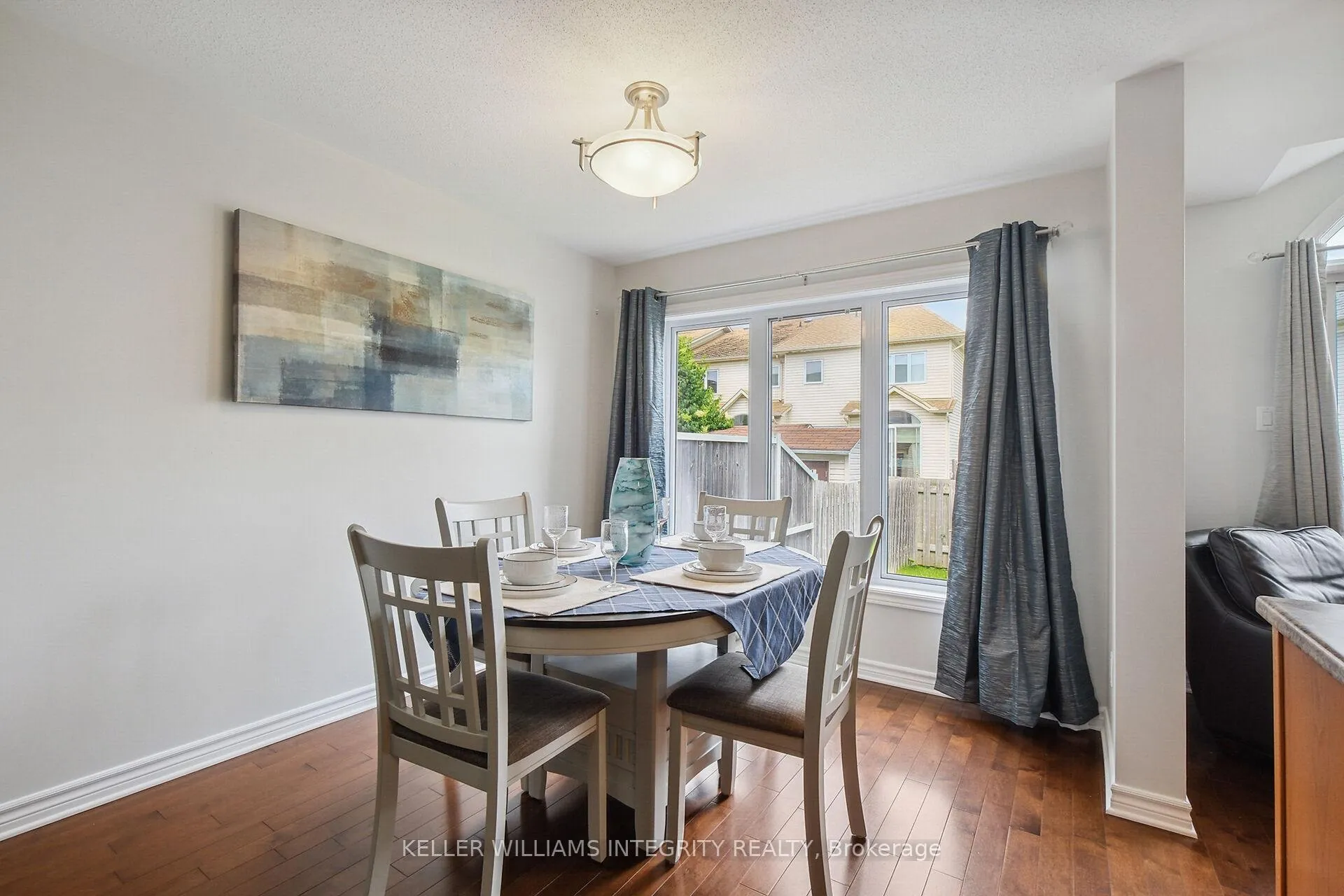 Photo 12 of 410 Sparkman Avenue, Ottawa, Avalon East — HOMEH