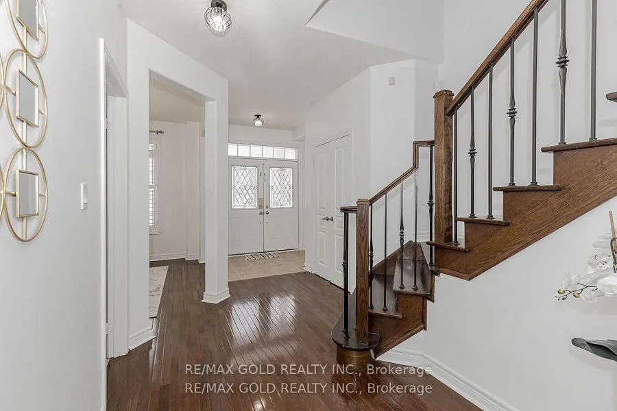 Photo 7 of 37 Delmonico Road, Brampton, Vales of Castlemore North — HOMEH