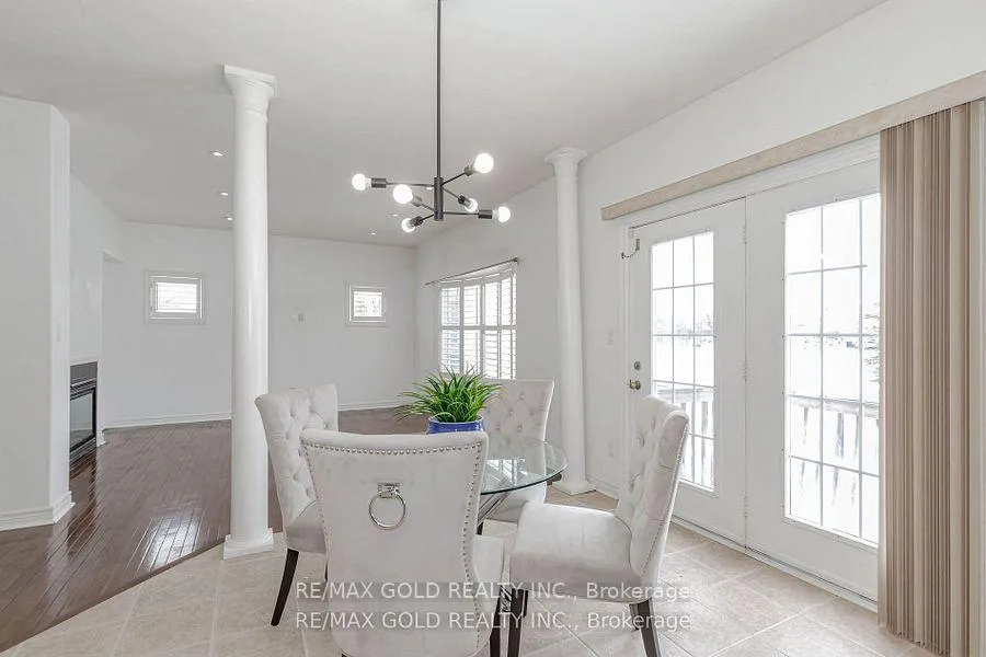 Photo 15 of 37 Delmonico Road, Brampton, Vales of Castlemore North — HOMEH