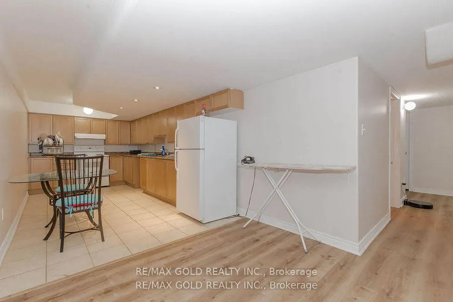 Photo 33 of 37 Delmonico Road, Brampton, Vales of Castlemore North — HOMEH