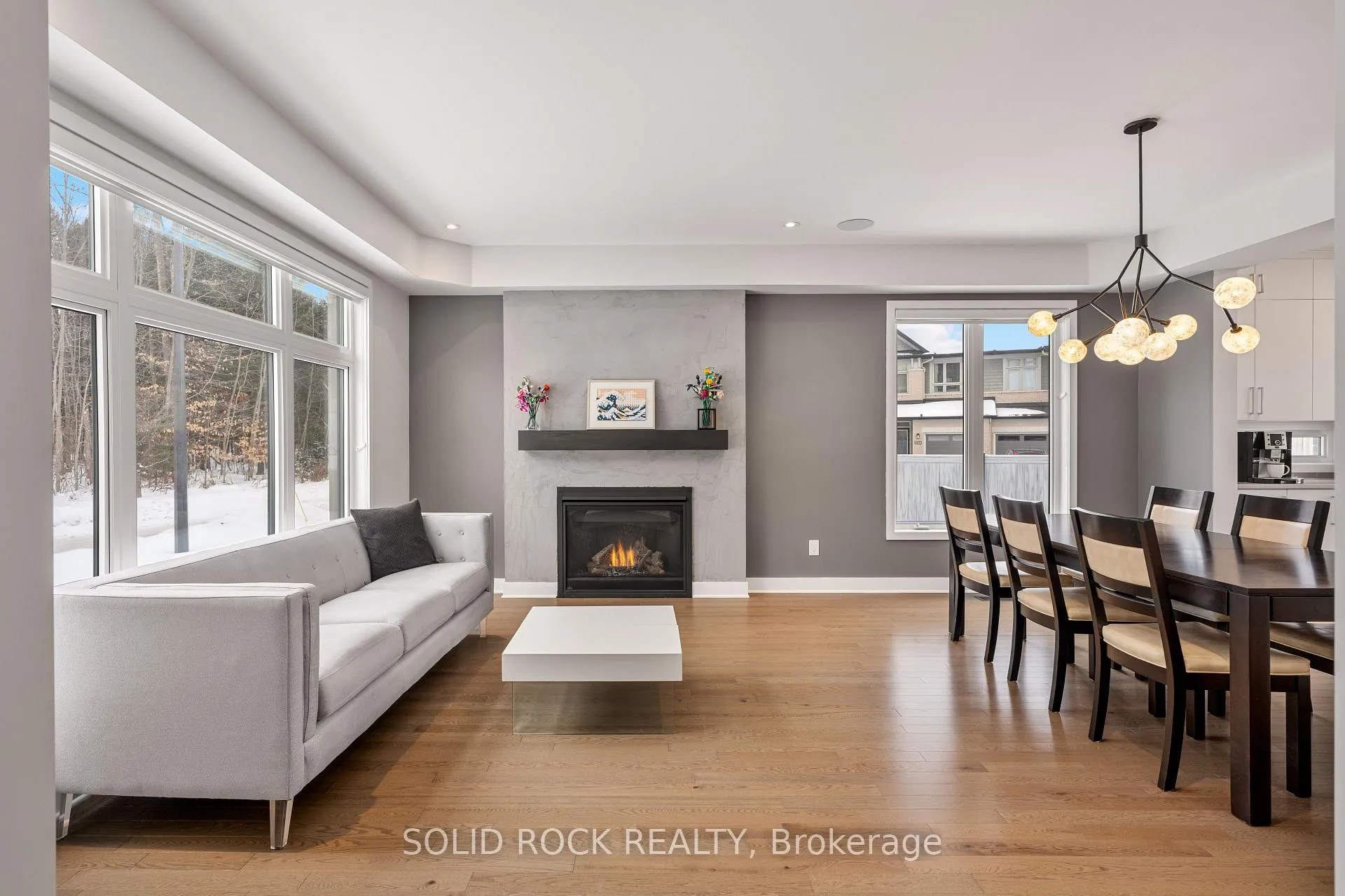 Photo 4 of 242 Shinleaf Crescent, Ottawa, Mer Bleue/Bradley Estates/Anderson Park — HOMEH