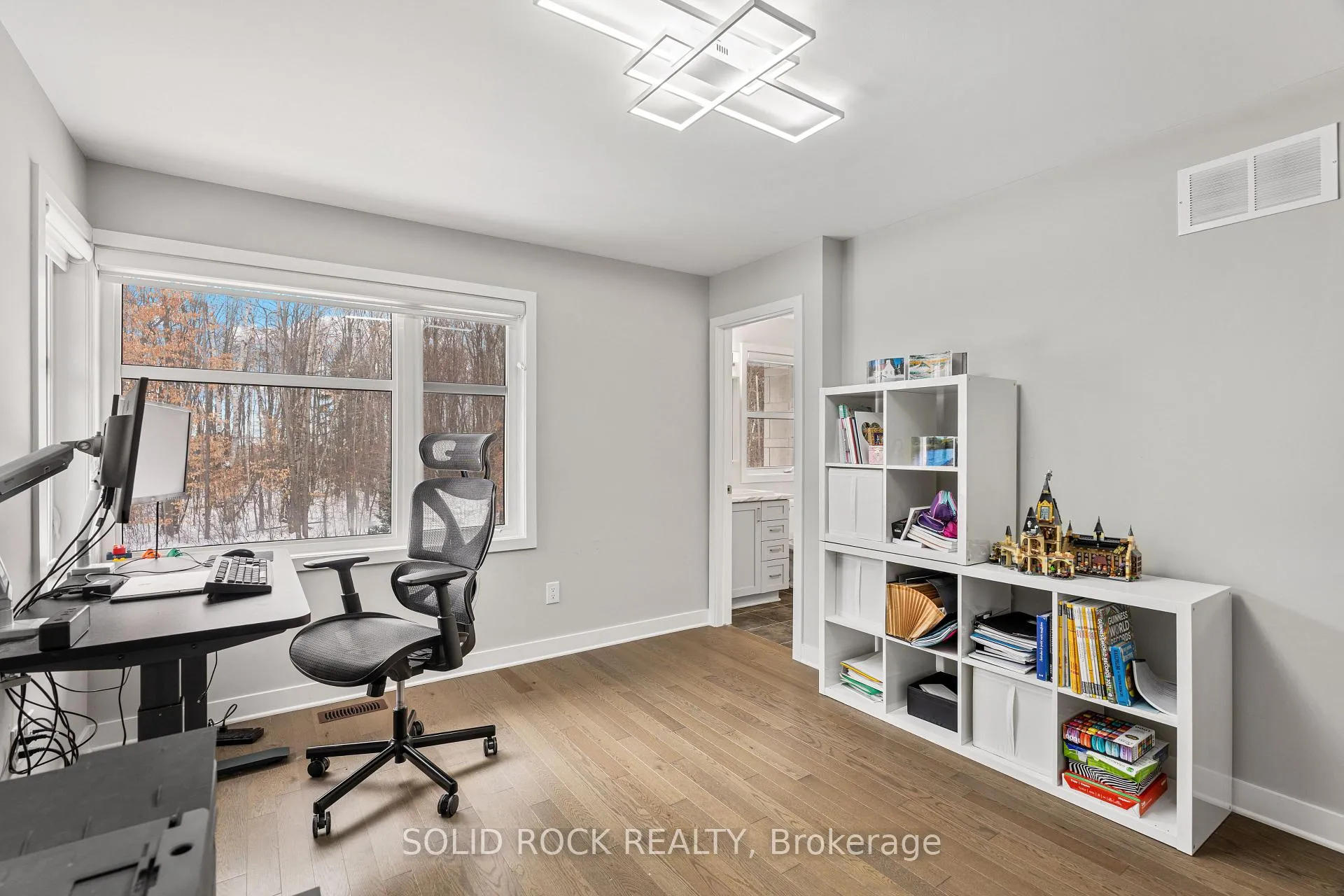 Photo 26 of 242 Shinleaf Crescent, Ottawa, Mer Bleue/Bradley Estates/Anderson Park — HOMEH