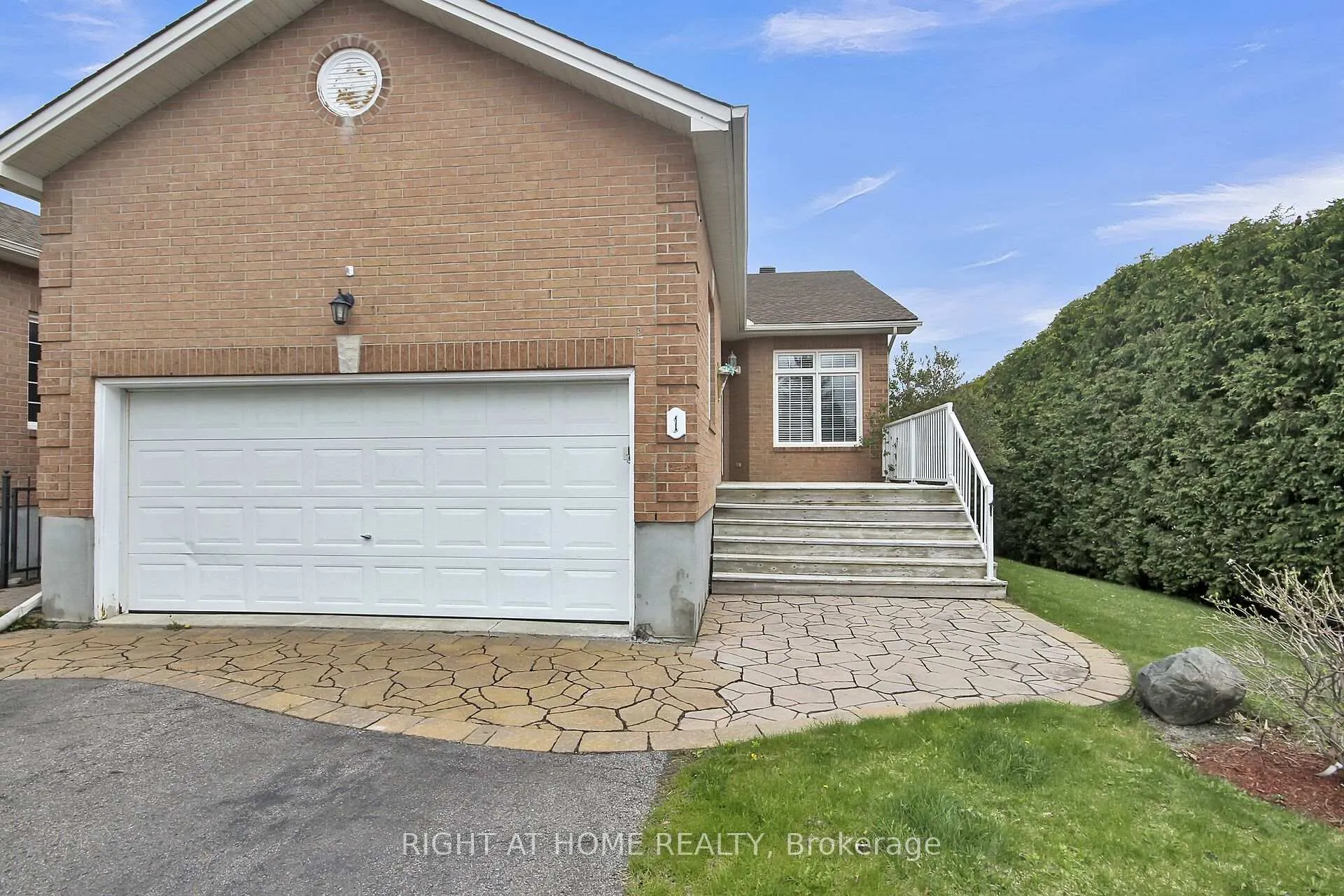 Photo 1 of 1 Eileen Crescent, Ottawa, Stittsville (Central) — HOMEH