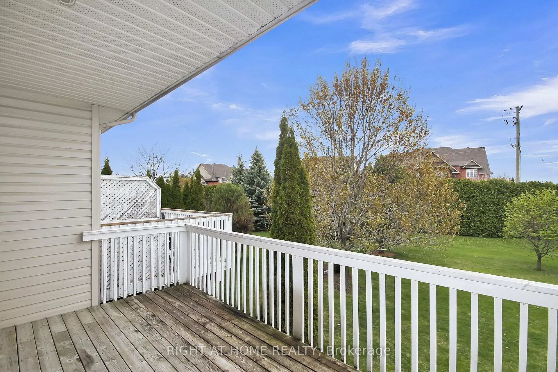 Photo 6 of 1 Eileen Crescent, Ottawa, Stittsville (Central) — HOMEH