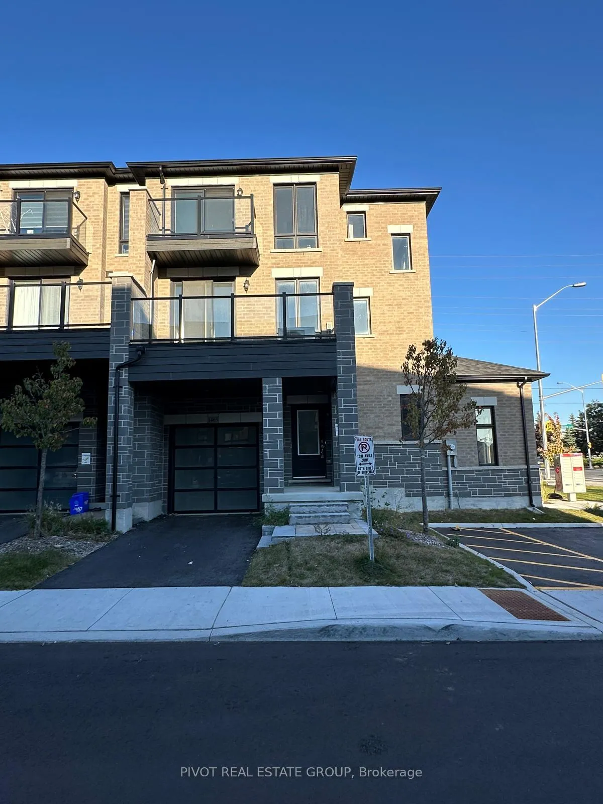 Photo 2 of 1465 Grand Prairie Path, Oshawa, Taunton — HOMEH
