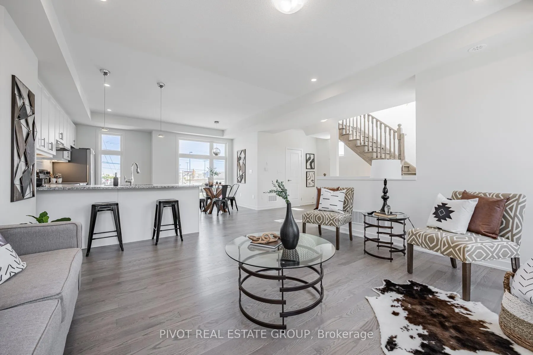Photo 11 of 1465 Grand Prairie Path, Oshawa, Taunton — HOMEH