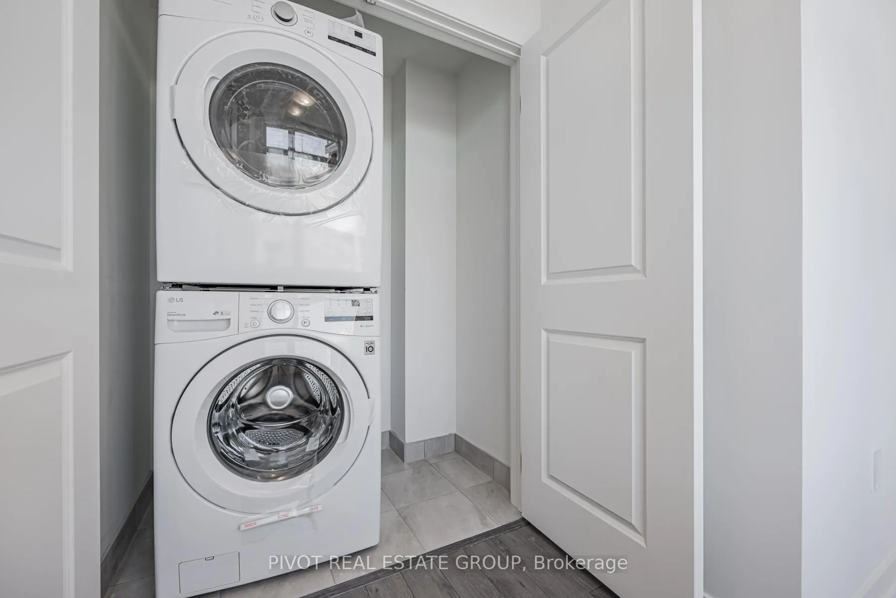 Photo 16 of 1465 Grand Prairie Path, Oshawa, Taunton — HOMEH