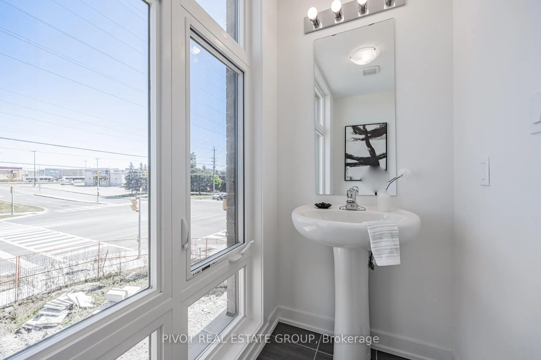 Photo 29 of 1465 Grand Prairie Path, Oshawa, Taunton — HOMEH