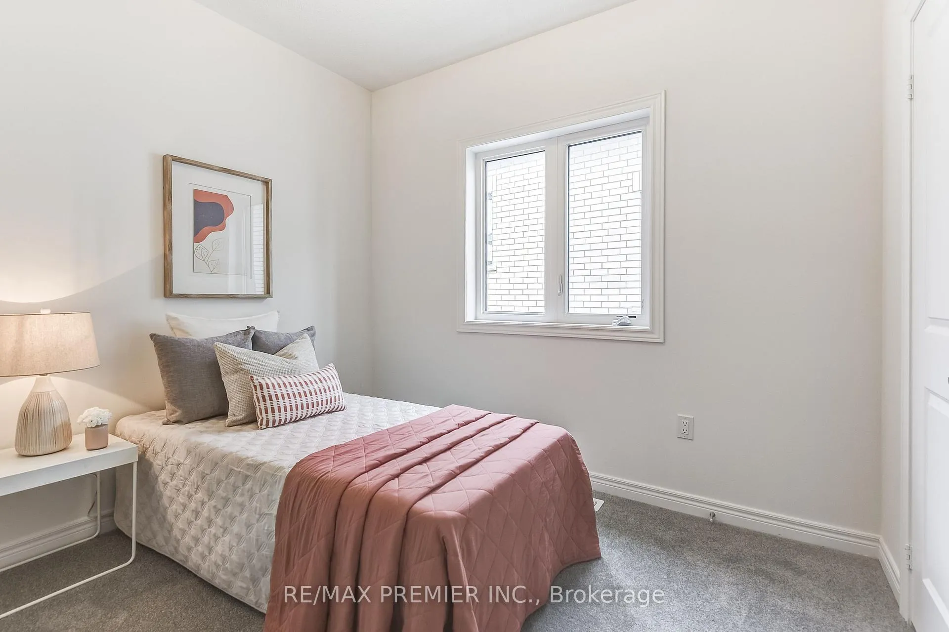 Photo 26 of 117 Armilia Place, Whitby, Rural Whitby — HOMEH