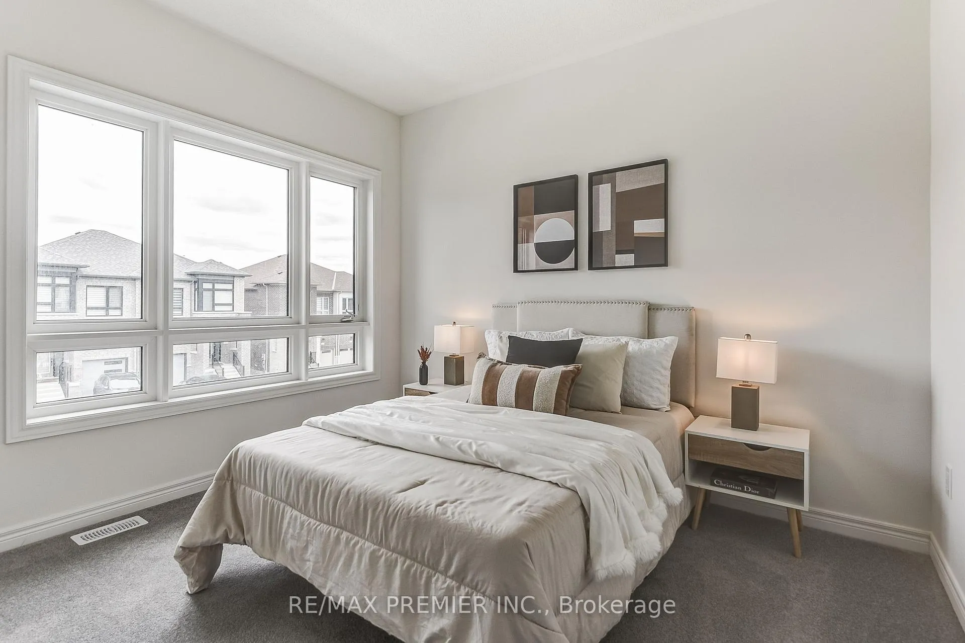 Photo 29 of 117 Armilia Place, Whitby, Rural Whitby — HOMEH