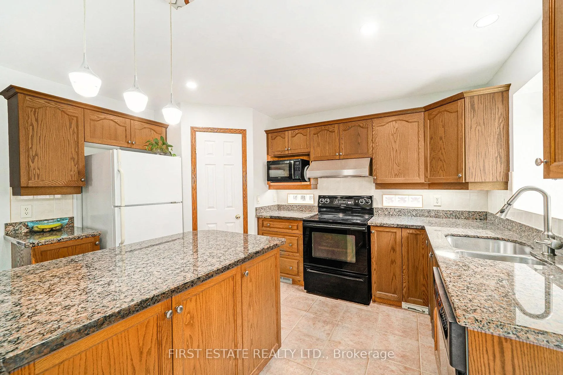 Photo 11 of 3798 Marble Canyon Crescent, Ottawa, Riverside South/Gloucester Glen — HOMEH