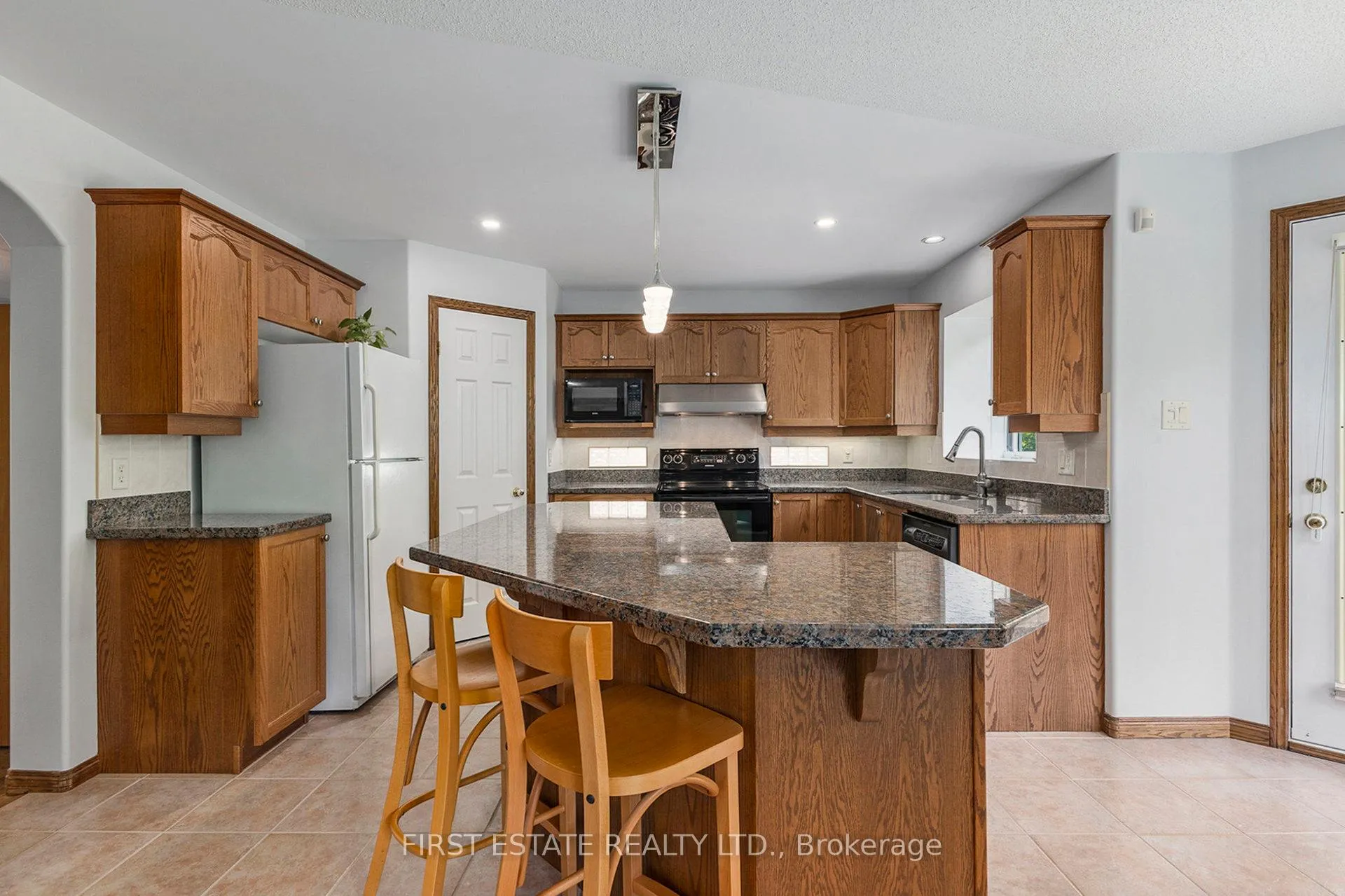 Photo 12 of 3798 Marble Canyon Crescent, Ottawa, Riverside South/Gloucester Glen — HOMEH