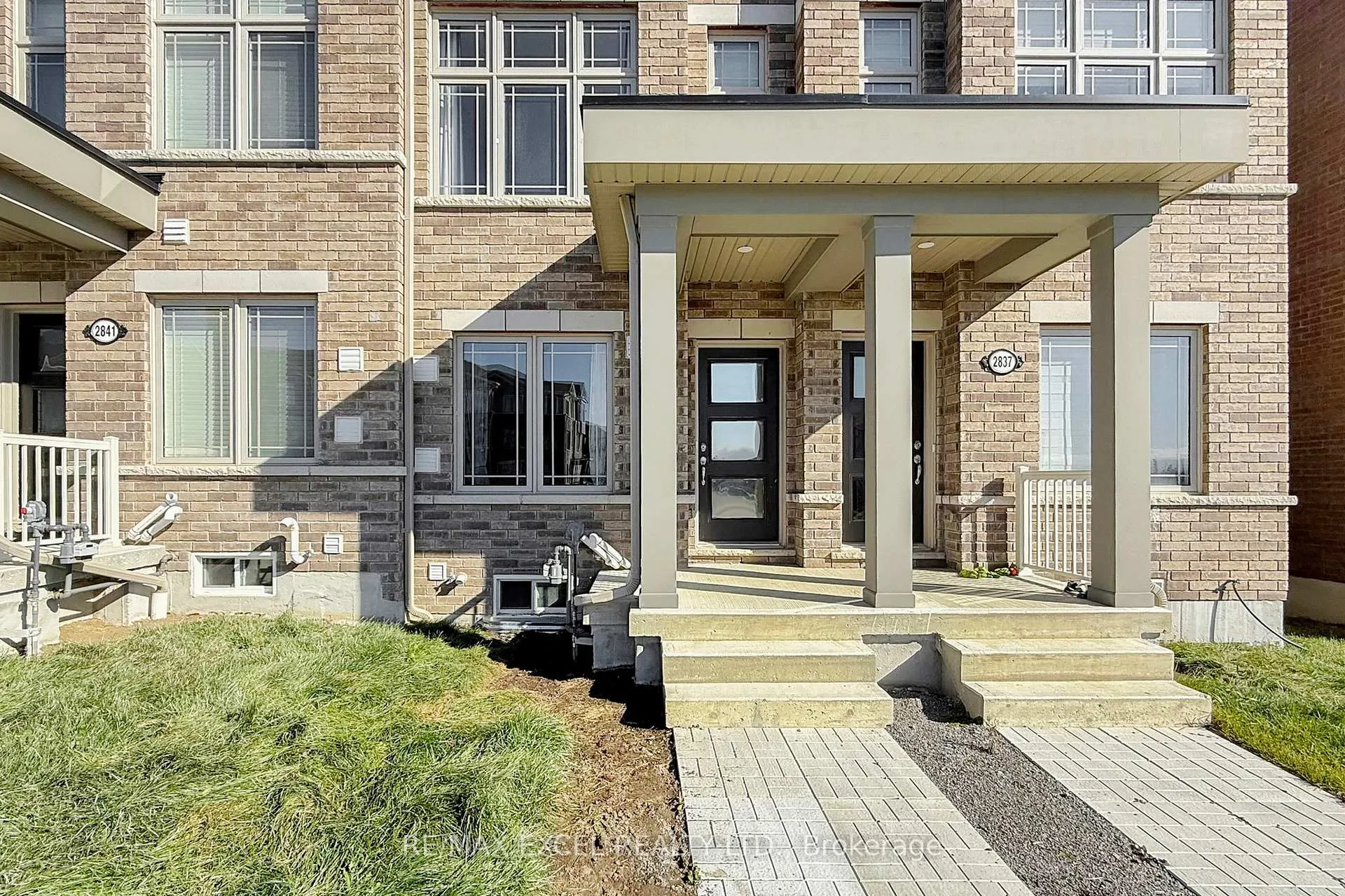 Photo 3 of 2839 Whites Road, Pickering, Rural Pickering — HOMEH