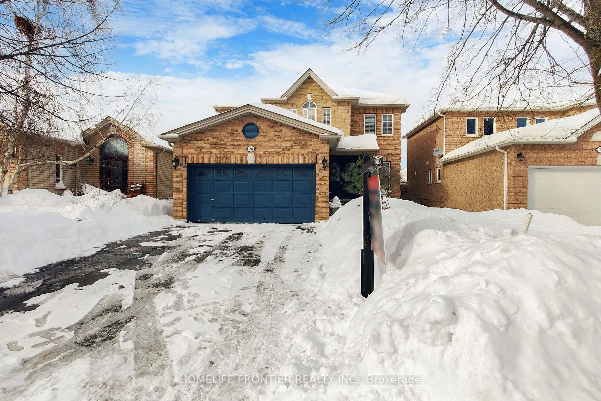 Photo 1 of 28 Smith Street, New Tecumseth, Alliston — HOMEH