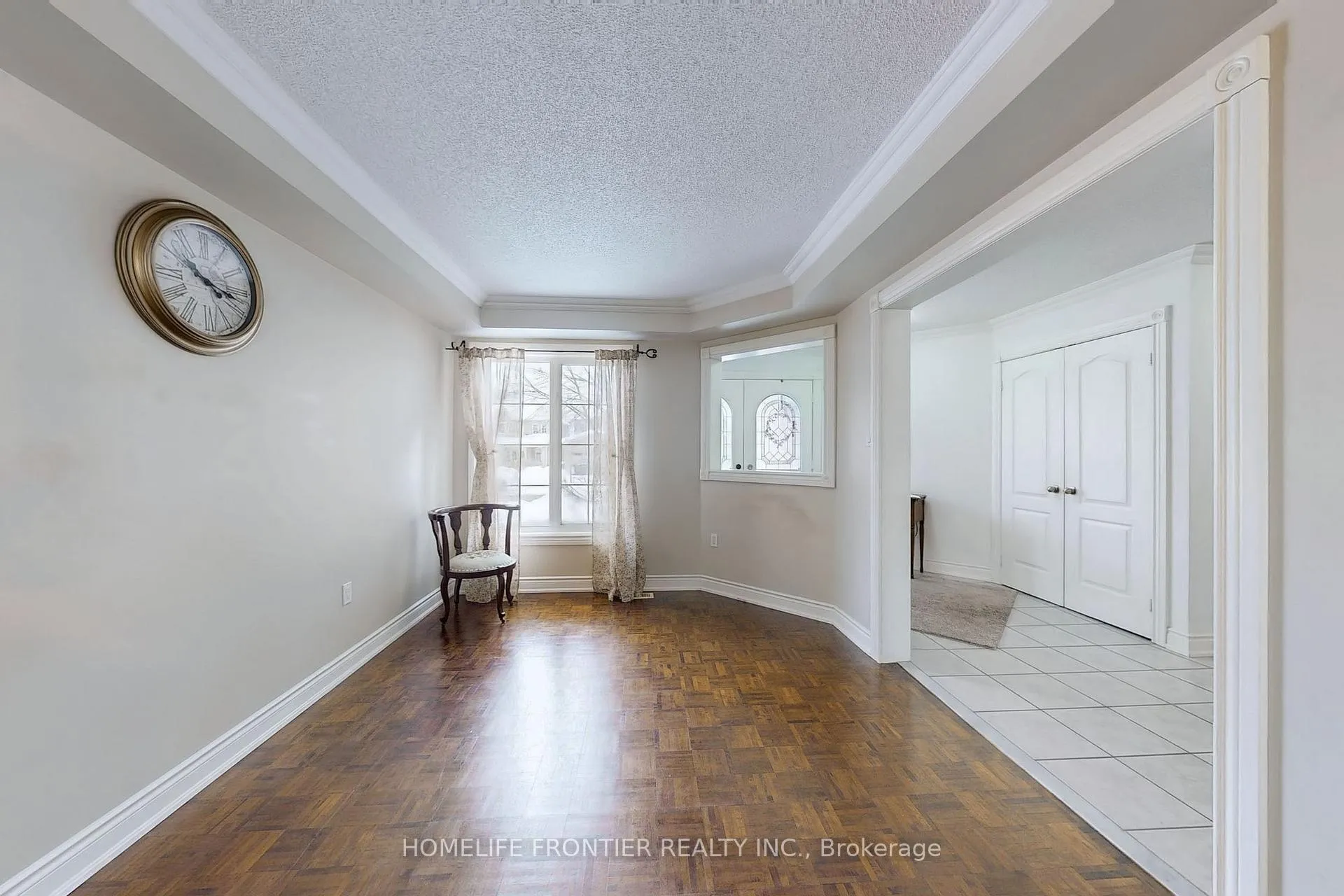 Photo 4 of 28 Smith Street, New Tecumseth, Alliston — HOMEH